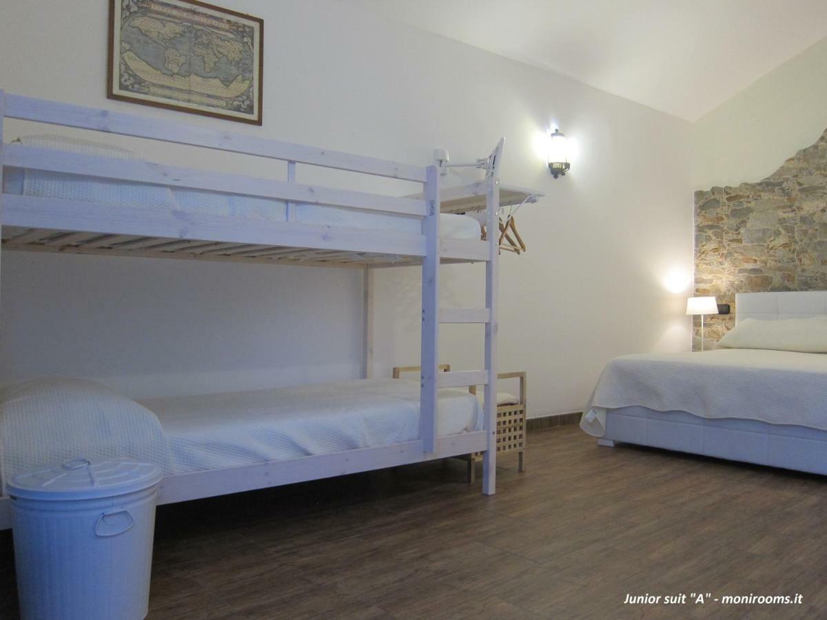 Moni Rooms Джарре Экстерьер фото